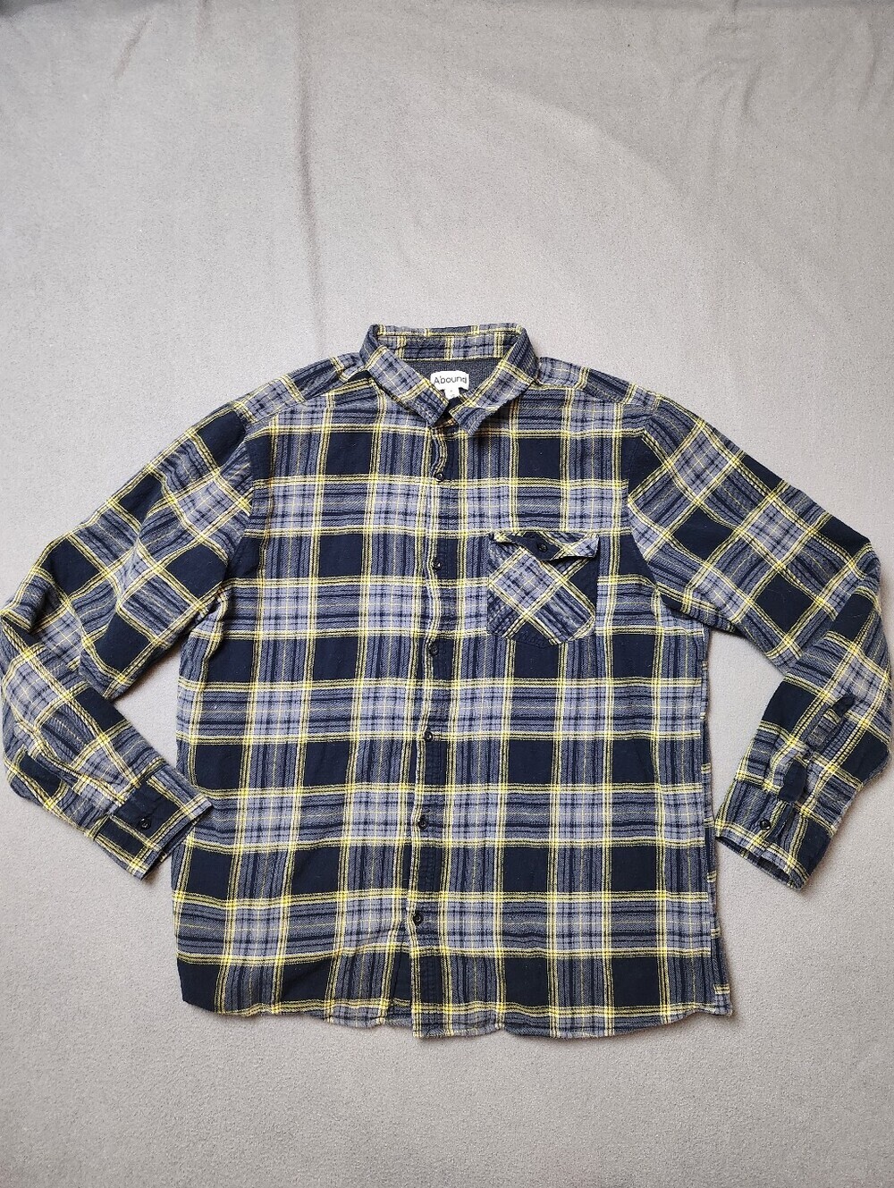 Abound Grey Black And Yellow plaid button up flannel shacket Shirt Sz XL
